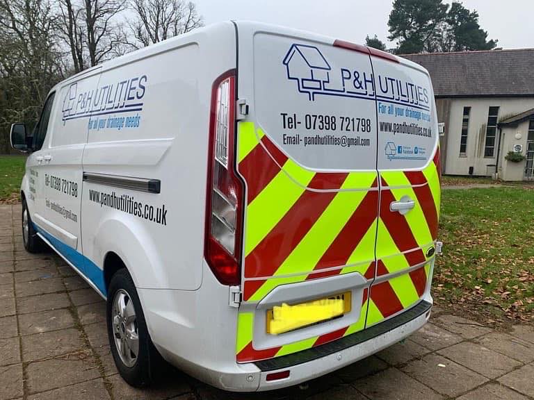 Drain experts in Aberdare